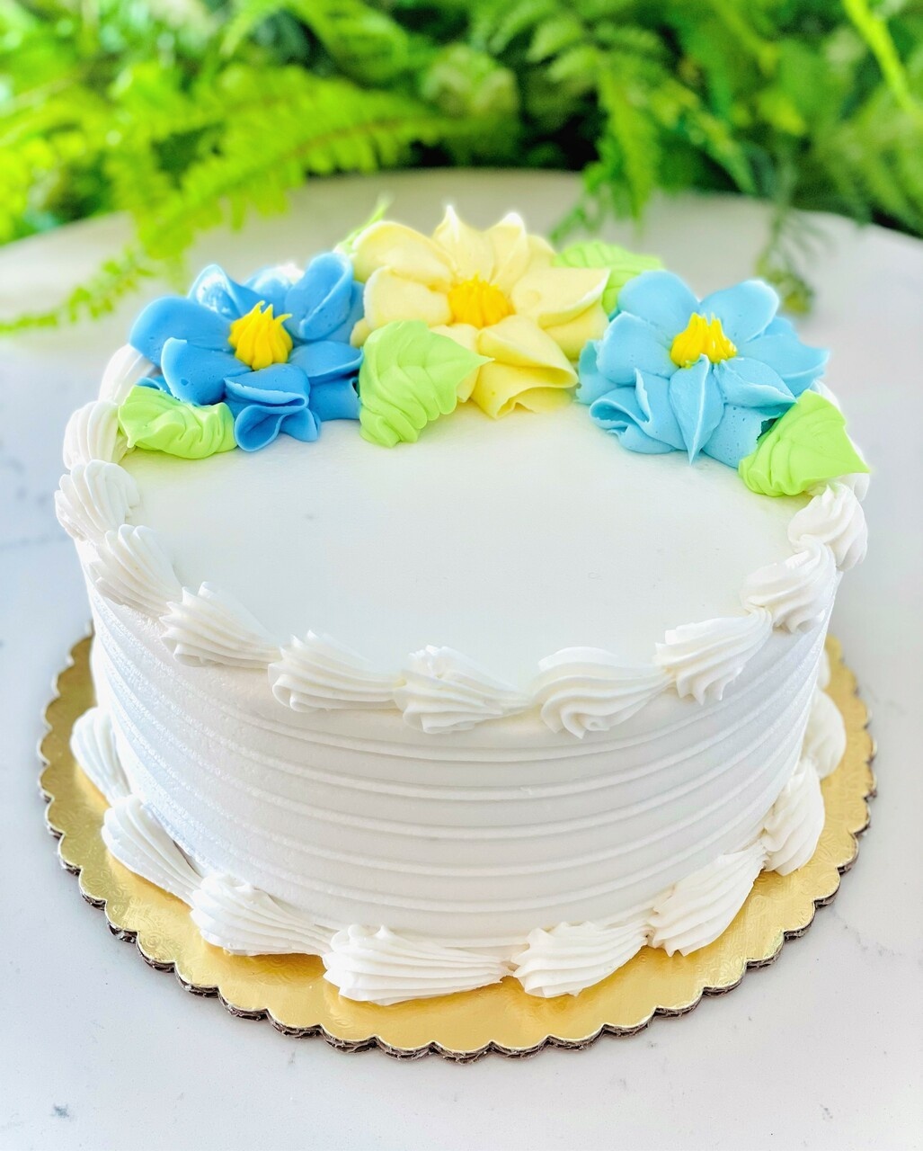 Classic Floral Cake